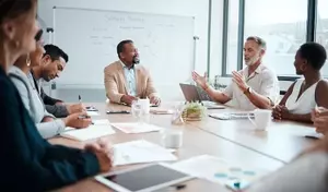 Team Management Training: A Neutral Overview of Concepts, Structures, and Organizational Context