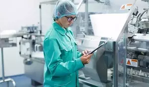 Pharmaceutical Education Courses: Structure, Scientific Foundations, and Learning Systems