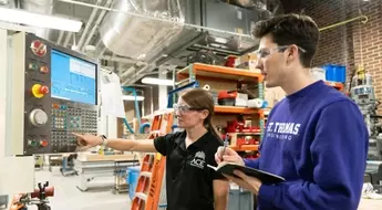 CNC Machine Training — A Neutral Technical Overview