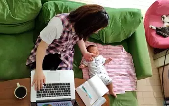 Navigating Parenthood and Professional Life: Strategies for Working Parents