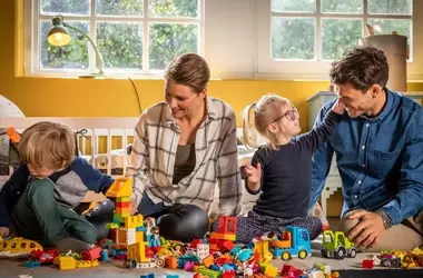 The Ultimate Brick-Building Experience for Family Bonding