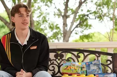 A Heartwarming Tradition: Lubbock Teen Celebrates Birthday by Donating LEGOs to Hospitalized Children