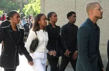 Family Unity Amid Legal Turmoil: The Combs Clan Stands Together