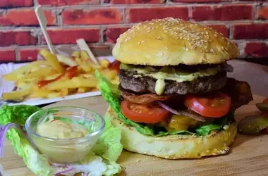 Family Dining Adventures Await in St. Cloud