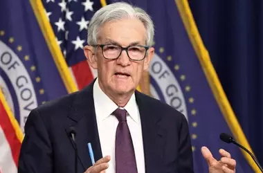 Fed Chair Powell Stands Firm Amid Calls for Rate Cuts, Eyes Economic Data Before Deciding