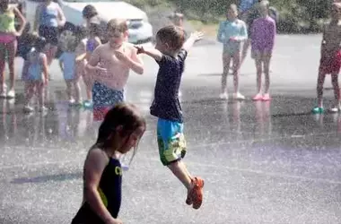 Community Comes Together for Refreshing Summer Event