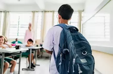 Cultivating Healthy Relationships: Teaching Children to Navigate Friendships with Discretion