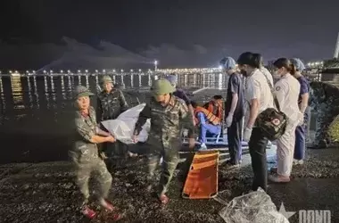 Tragic Boat Accident Claims Lives in Vietnam's Ha Long Bay During Thunderstorm