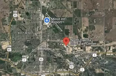 Near Miss: Commercial Airliner and B-52 Bomber's Close Encounter Over North Dakota