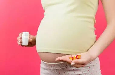 Medical Community Challenges FDA Panel's Stance on Antidepressants in Pregnancy