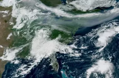 Smoke from Canadian Wildfires blankets North America, triggering widespread air quality alerts
