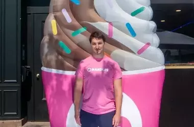 Frozen Yogurt's Resurgence: 16 Handles Leads the Sweet Comeback