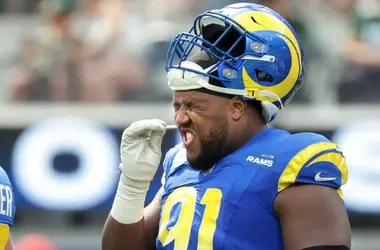 NFL Prohibits Smelling Salts Amidst Safety Concerns and Concussion Risks