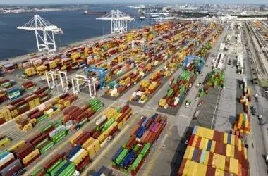 Unpacking the Impact of Tariffs on National Revenue and Debt