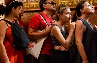 Seville's Macarena Statue: A Restoration Gone Wrong Ignites Controversy