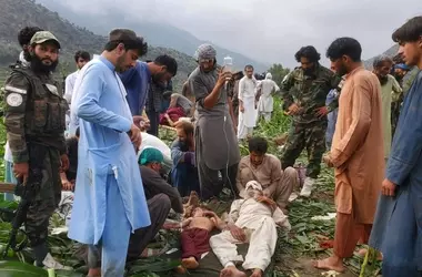 Devastating Earthquake Strikes Eastern Afghanistan, Hampering Rescue Efforts