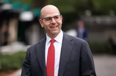 Senate Confirms Stephen Miran to Federal Reserve Board Amid Controversy