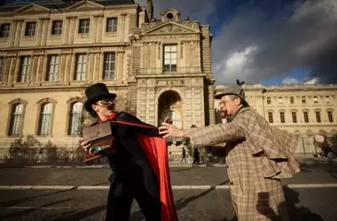 From High Art Heist to Viral Sensation: The Louvre Robbery and Its Digital Aftermath