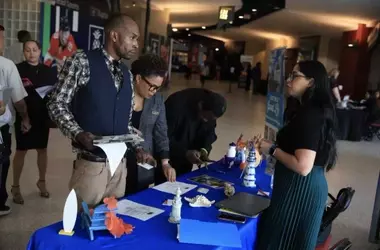 The Obscured Reality: Navigating the U.S. Job Market Amidst Government Stalemate