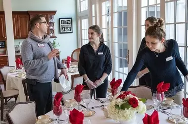 Online Hospitality Degree: Academic Structure, Core Subjects, and Industry Context