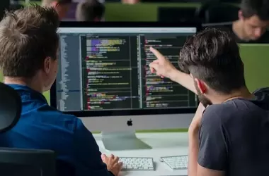 Software Engineer Degrees Online: Academic Structure, Core Knowledge, and Educational Context