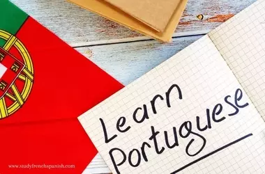 Portuguese Language Courses: Learning Scope, Instructional Structure, and Linguistic Context
