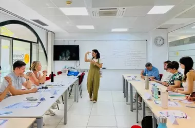 Spanish Language Education: A Systematic and Pedagogical Overview