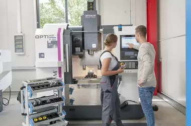 Numerical Control Technology Training: Principles, Curriculum Structure, and Industry Context