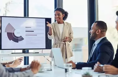 Corporate Administrative Management Training: Structure, Functions, and Organizational Context