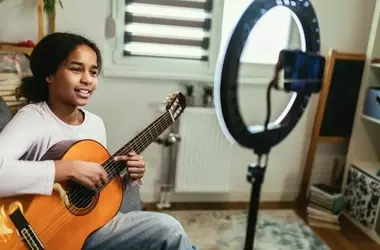 Vocal Training Courses: A Scientific Overview of Singing Education, Mechanisms, and Applications