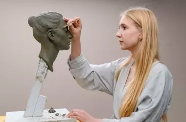 Sculpture Courses: A Scientific Overview of Artistic Education, Techniques, and Applications