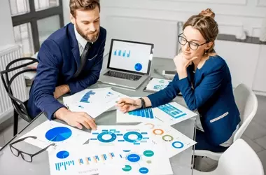 Understanding Financial Management Training: Concepts, Structures, and Practical Implications