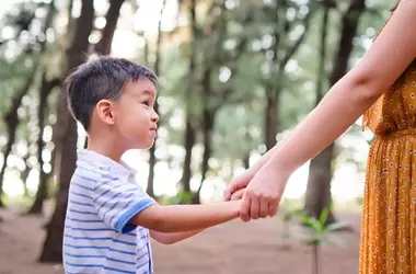 Mastering the 'Yes' and 'No' in Parenting: A Guide to Balance and Effective Communication