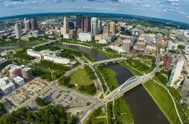 Judge Temporarily Halts Nexstar's Acquisition of Tegna Amid Antitrust Concerns