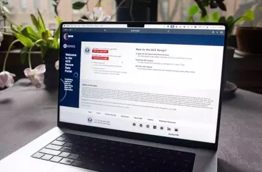 US Customs Initiates Tariff Refund Process Following Supreme Court Ruling